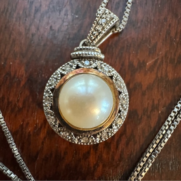 925 Sterling Pearl Pendant Necklace - Picture 2 of 5